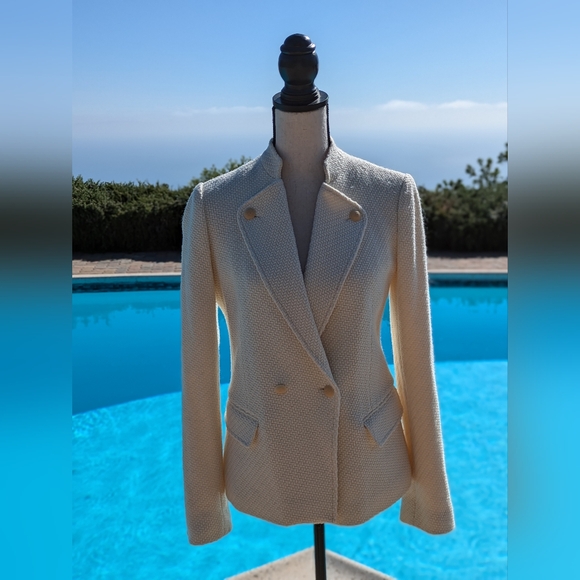 Vince Wool Blazer in Herringbone Tweed Cream - Picture 2 of 13